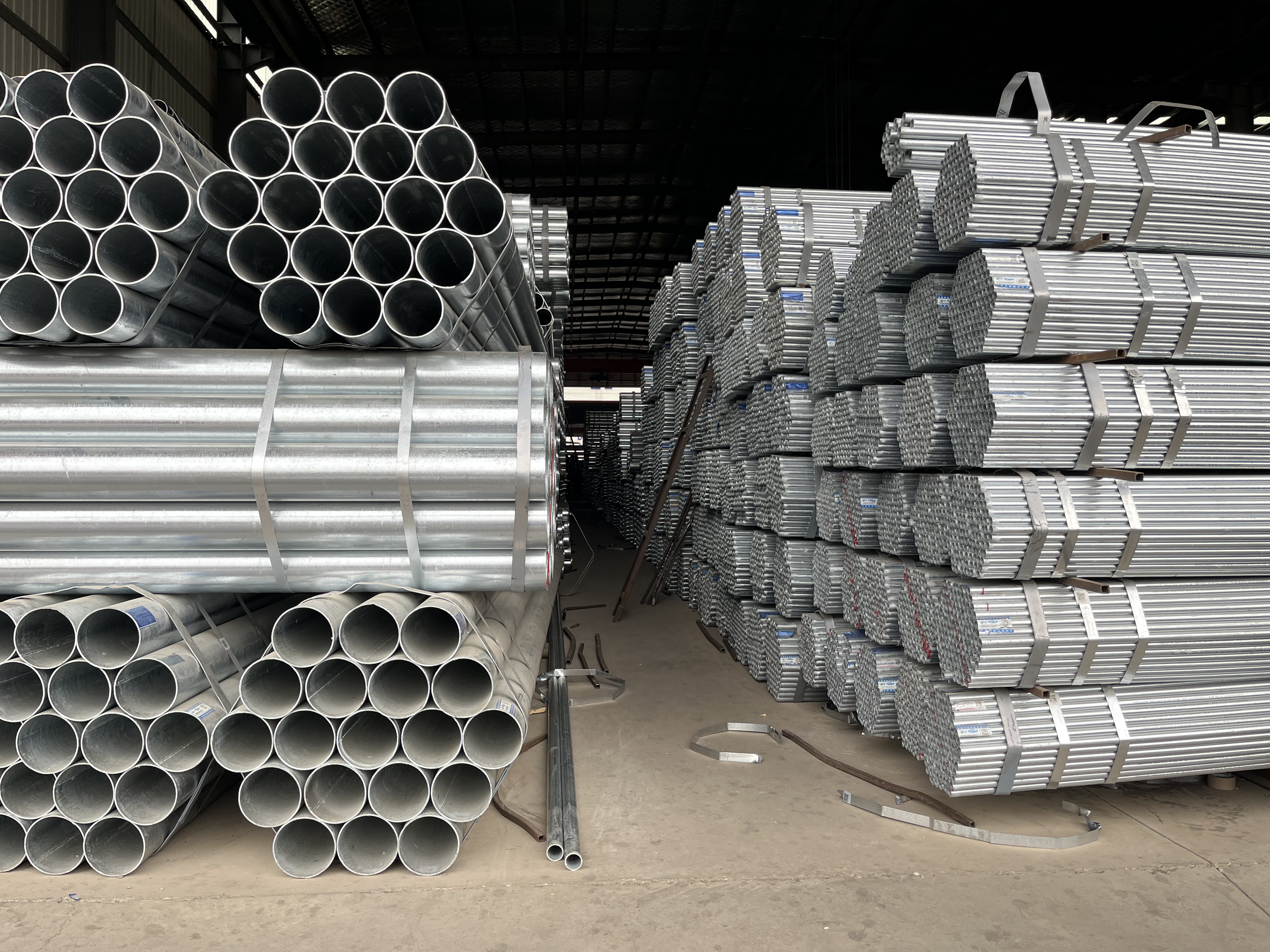 分析鍍鋅線管（導(dǎo)線管）與鍍鋅鋼管有哪些不同？